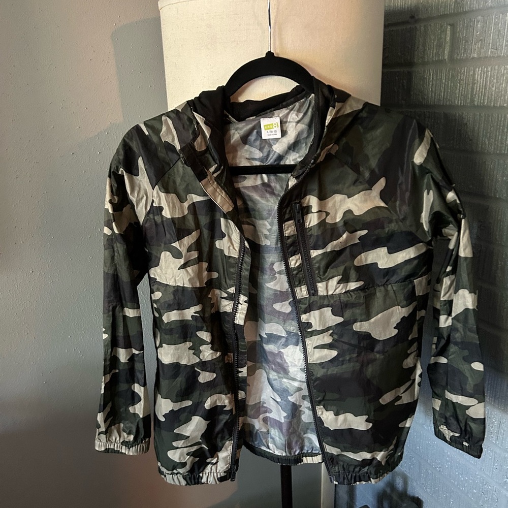Very lightweight wind jacket camp boy size 10/12